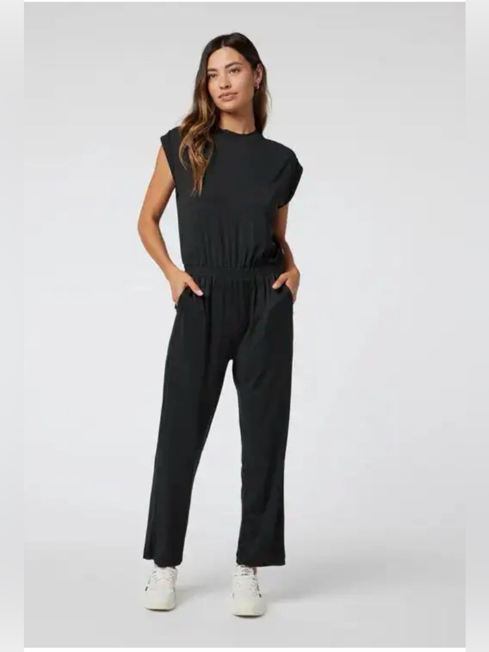VUORI Short Sleeve Lux Crew Jumpsuit Women's Size M Black VW4104 M/L